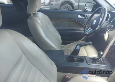 2009 Ford Mustang Gt/Gt Premium from USA, damaged, VIN 1ZVHT82H895123957